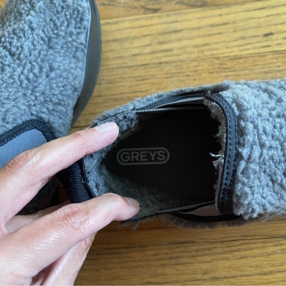 NEW Greys Mens Sherpa Fleece Slipper Boot P73016 Grey Black Size 8 NWOT - Picture 5 of 7